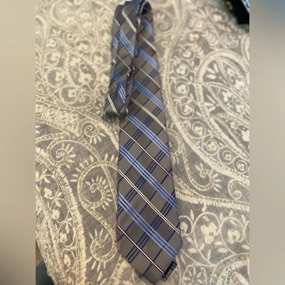 Michael Michael Kors Necktie Mens 100% Silk Tie blue gray plaid checkered - Picture 1 of 5